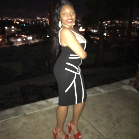 Black & white fancy dress - Picture 2 of 3